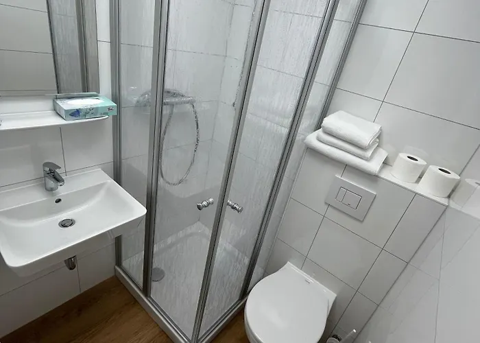 Apartment Apartment *